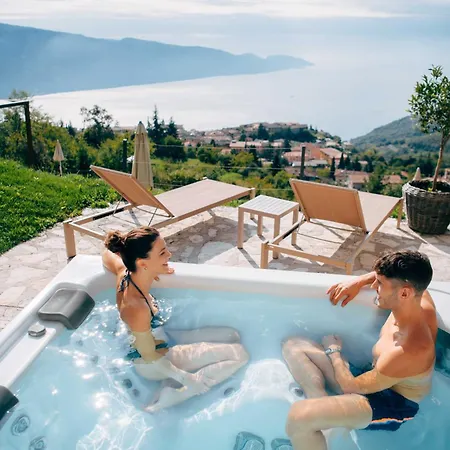 Borgo Le Vigne - L'acqua Vite Only Adults