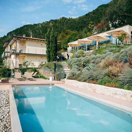 Borgo Le Vigne - L'acqua Vite Only Adults Tignale