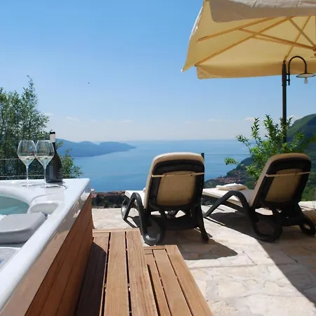 Borgo Le Vigne - L'acqua Vite Only Adults Tignale