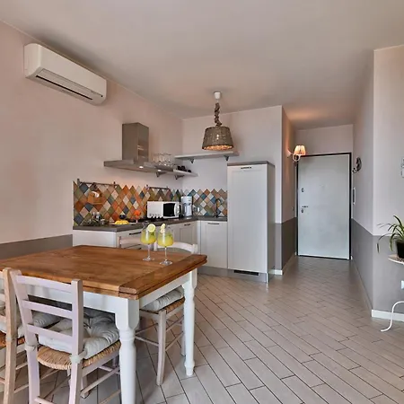 Borgo Le Vigne - L'acqua Vite Only Adults דירה טיניאלה